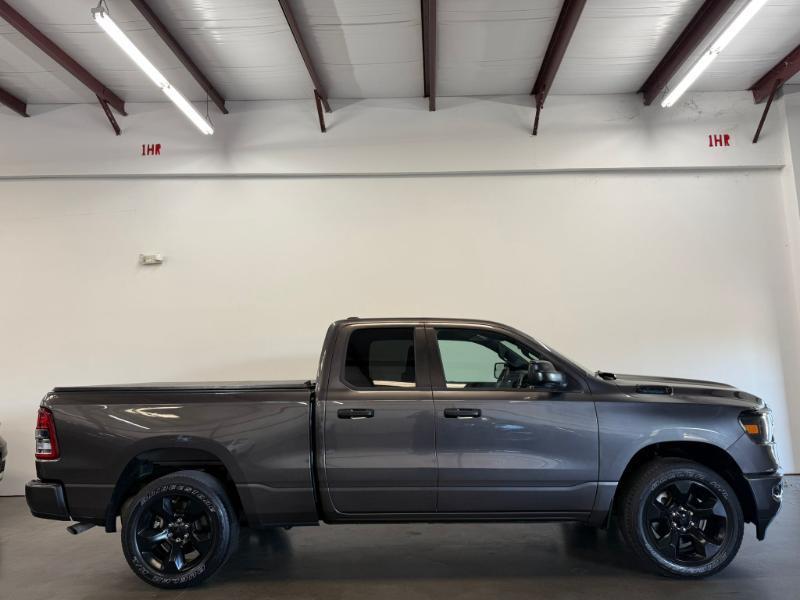 RAM 1500 Tradesman Quad Cab 2WD 2024