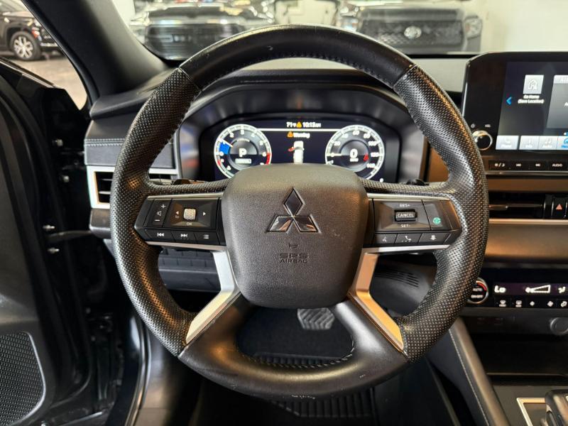 Mitsubishi Outlander  2023