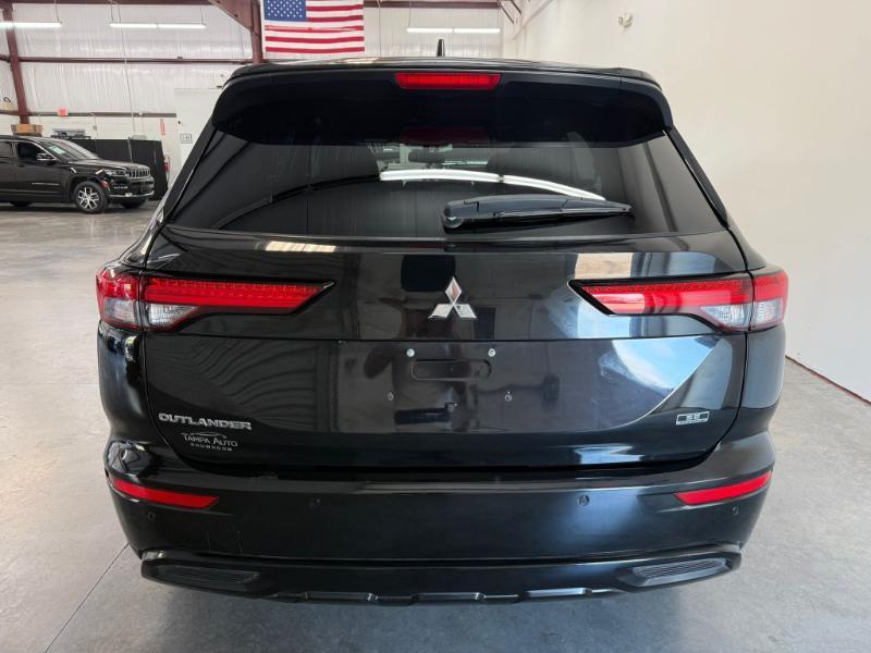 Mitsubishi Outlander  2023