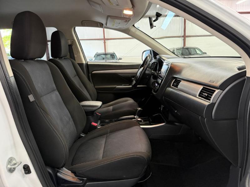 Mitsubishi Outlander SEL 2WD 2018