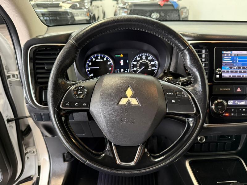 Mitsubishi Outlander SEL 2WD 2018