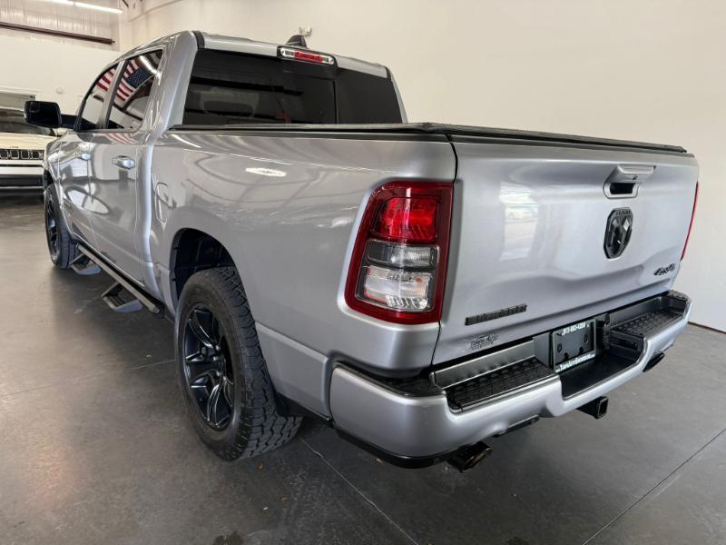 RAM 1500 Big Horn Crew Cab SWB 4WD 2020
