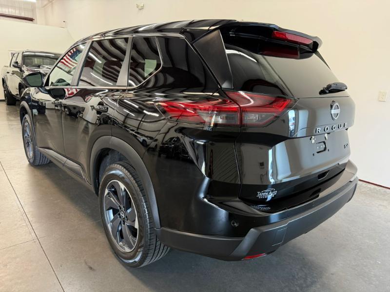 Nissan Rogue SV 2024