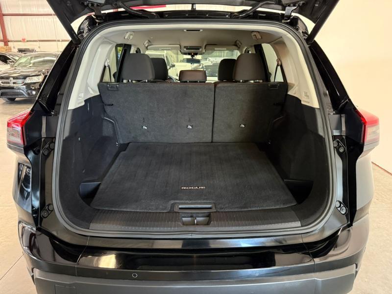 Nissan Rogue SV 2024