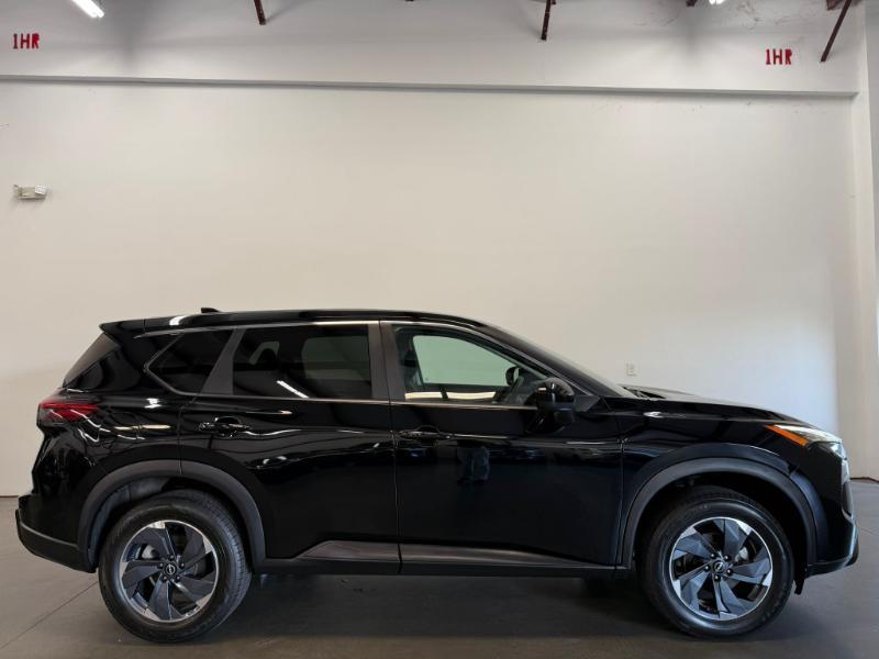 Nissan Rogue SV 2024