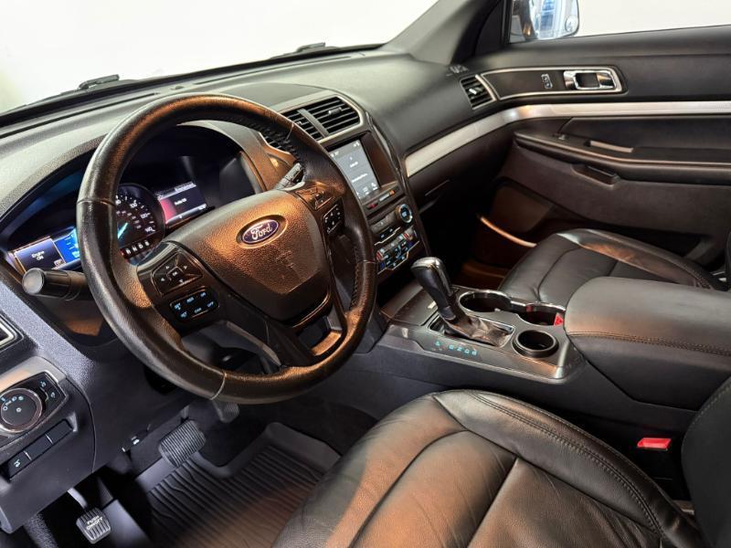 Ford Explorer XLT FWD 2017