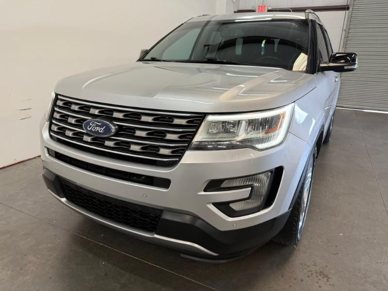 Ford Explorer XLT FWD 2017