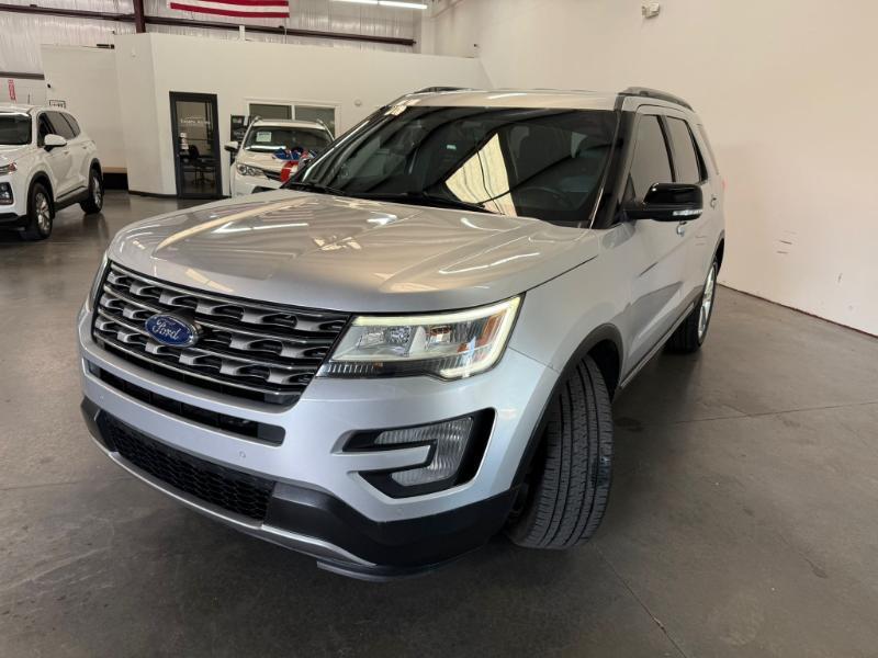 Ford Explorer XLT FWD 2017