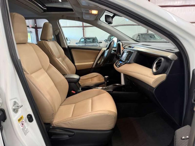 Toyota RAV4 Limited FWD 2015