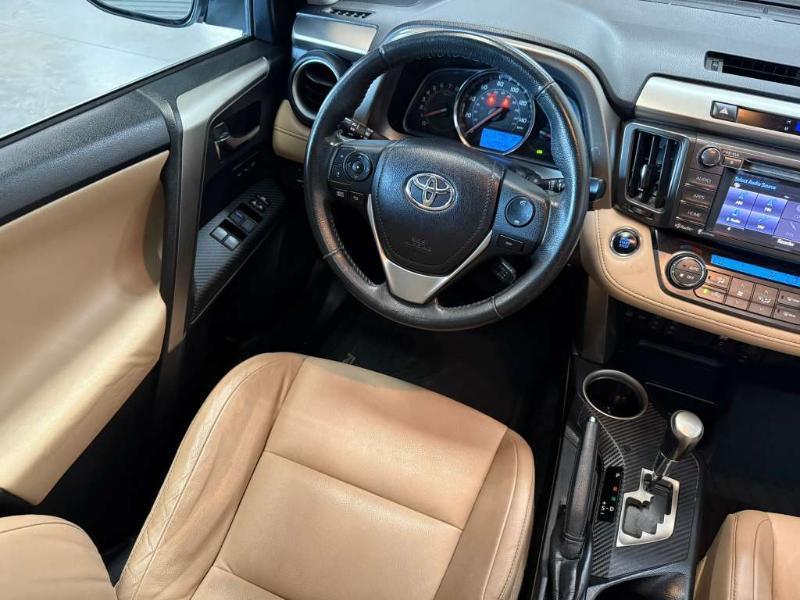 Toyota RAV4 Limited FWD 2015
