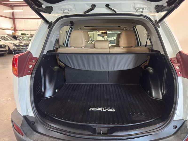 Toyota RAV4 Limited FWD 2015