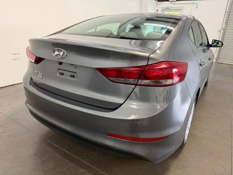 Hyundai Elantra SE 2018