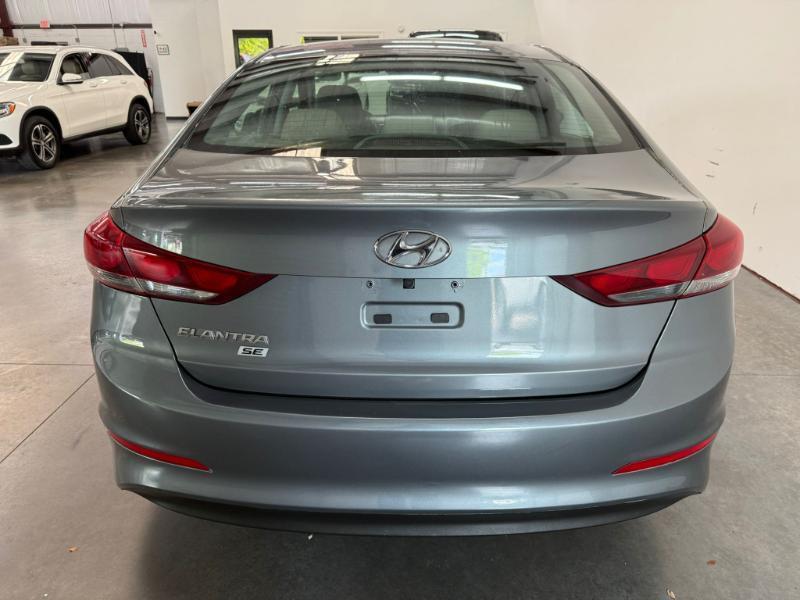 Hyundai Elantra SE 2018