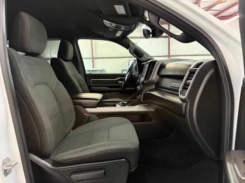 RAM 1500 Big Horn Crew Cab SWB 2WD 2022