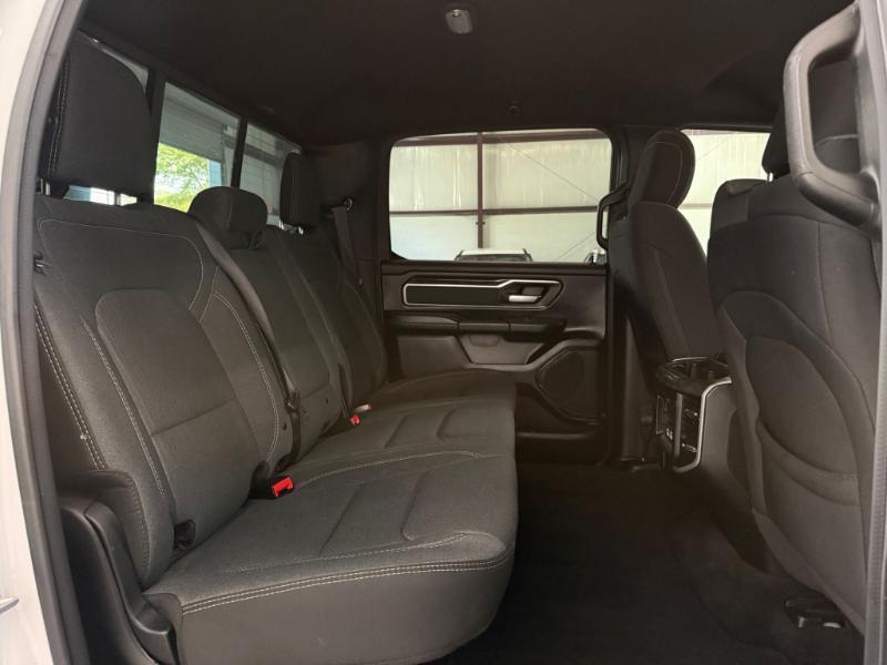 RAM 1500 Big Horn Crew Cab SWB 2WD 2022