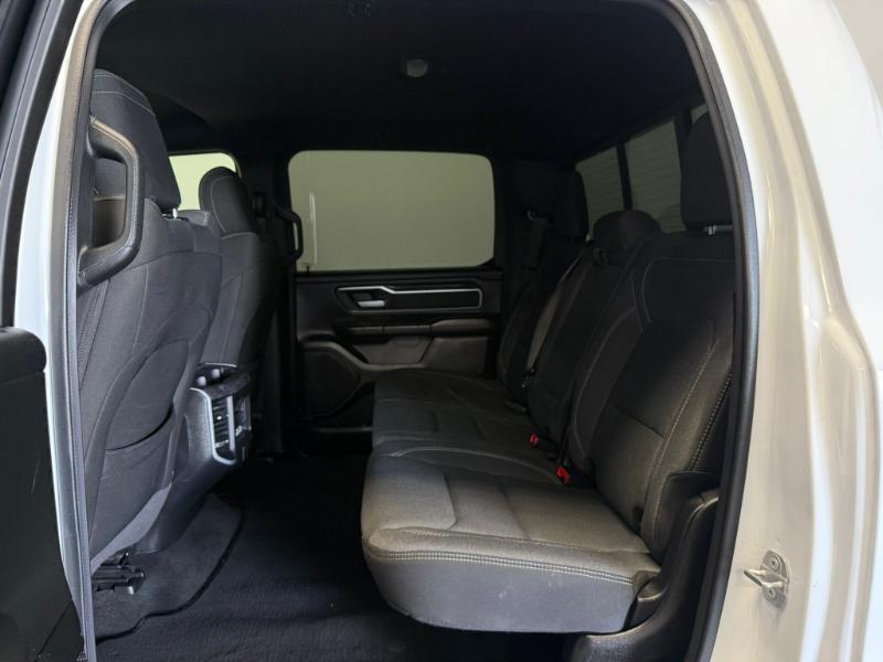 RAM 1500 Big Horn Crew Cab SWB 2WD 2022