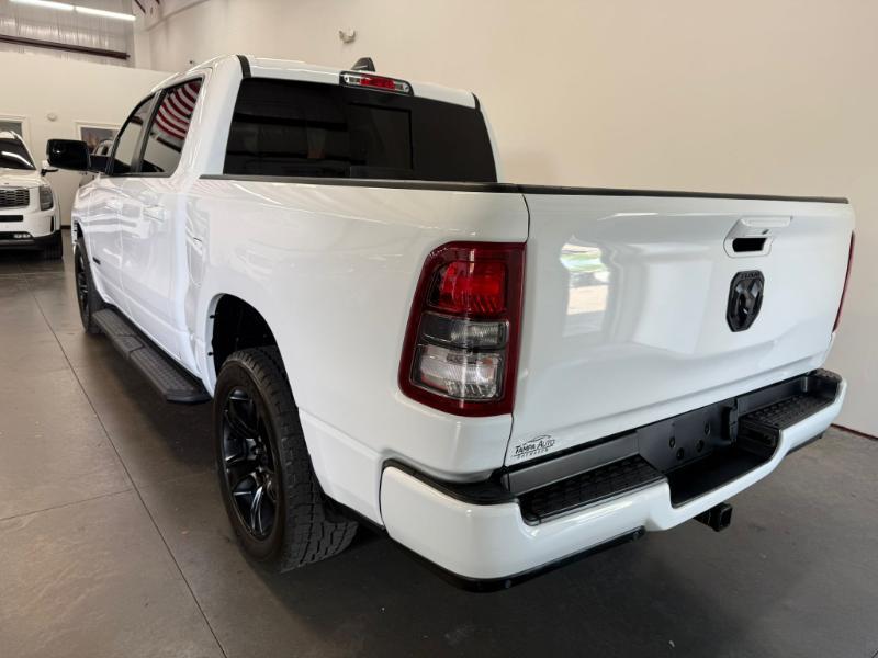 RAM 1500 Big Horn Crew Cab SWB 2WD 2022