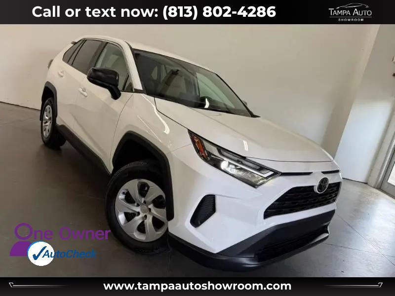 Toyota RAV4 LE 2024