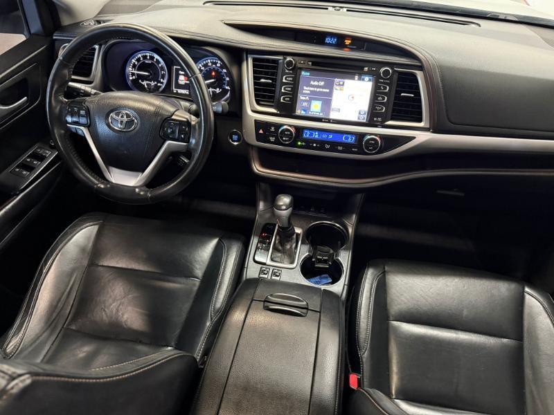 Toyota Highlander XLE AWD V6 2015