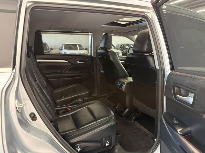 Toyota Highlander XLE AWD V6 2015