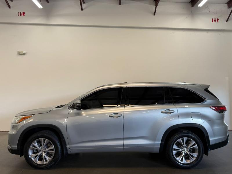 Toyota Highlander XLE AWD V6 2015
