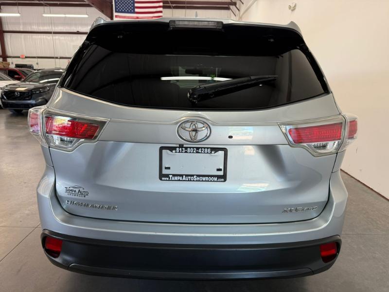 Toyota Highlander XLE AWD V6 2015