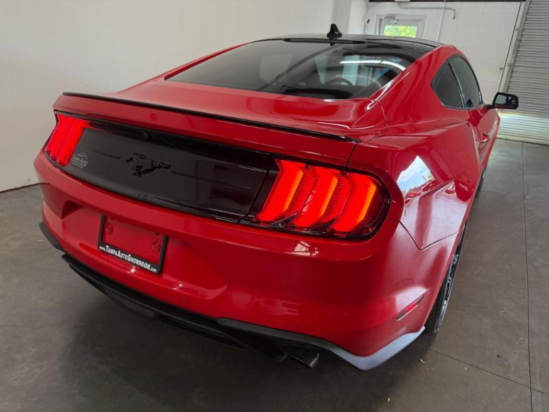 Ford Mustang  2020