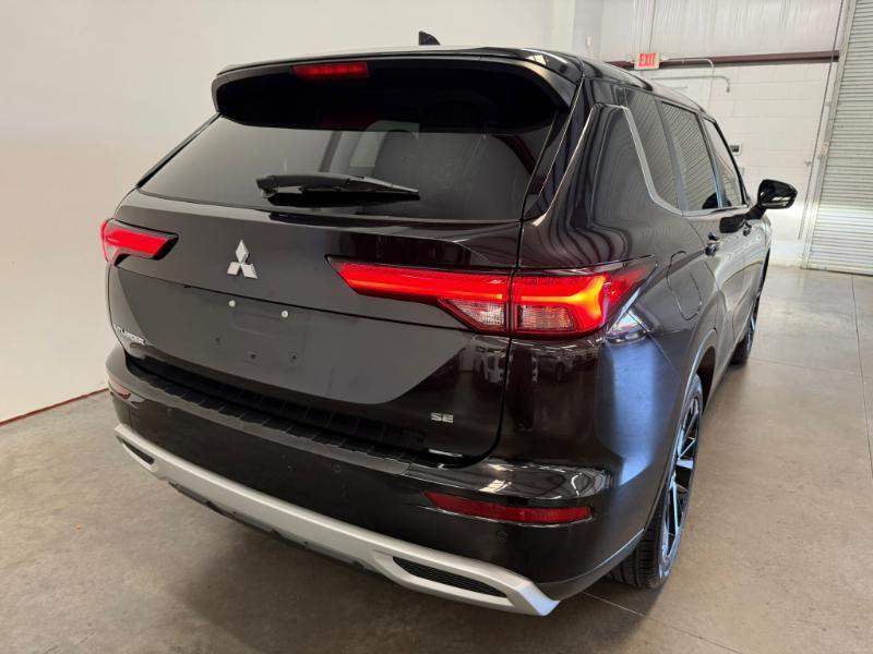 Mitsubishi Outlander SE 2WD 2022