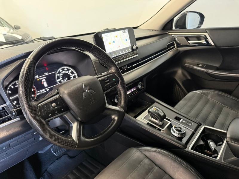 Mitsubishi Outlander SE 2WD 2022