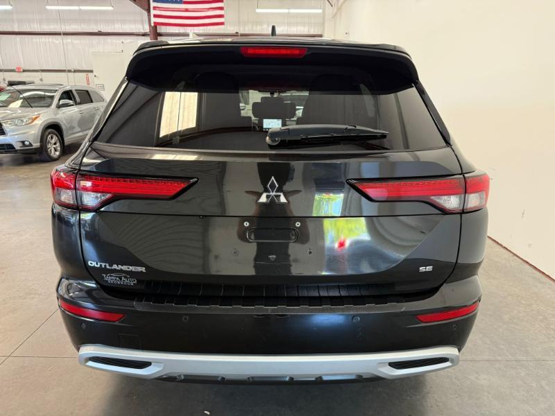 Mitsubishi Outlander SE 2WD 2022