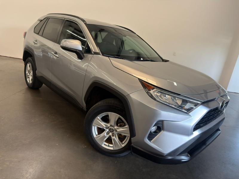 Toyota RAV4 XLE 2021