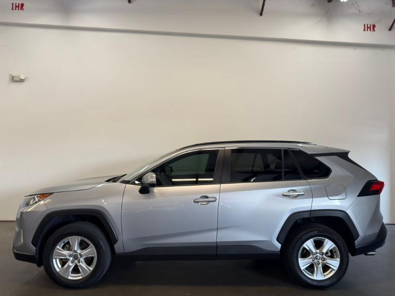 Toyota RAV4 XLE 2021