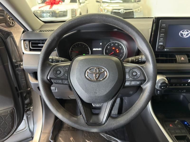Toyota RAV4 XLE 2021
