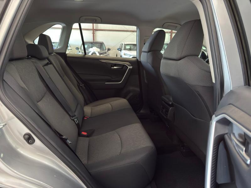 Toyota RAV4 XLE 2021