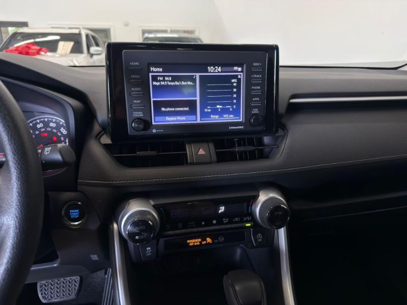 Toyota RAV4 XLE 2021