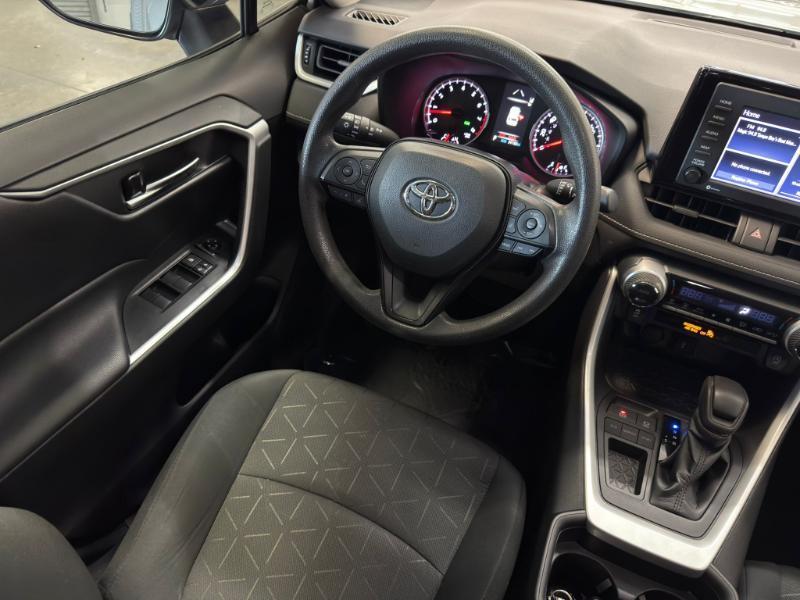 Toyota RAV4 XLE 2021