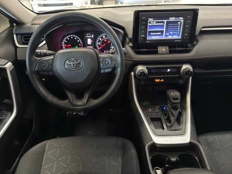 Toyota RAV4 XLE 2021
