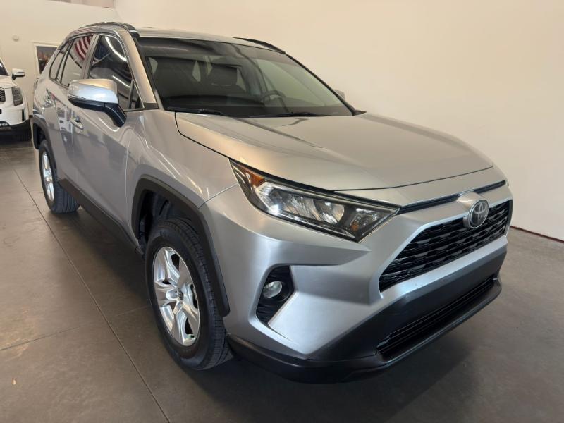 Toyota RAV4 XLE 2021