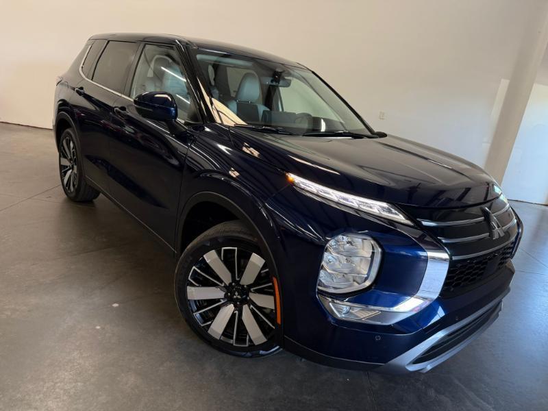 Mitsubishi Outlander SE 2WD 2025