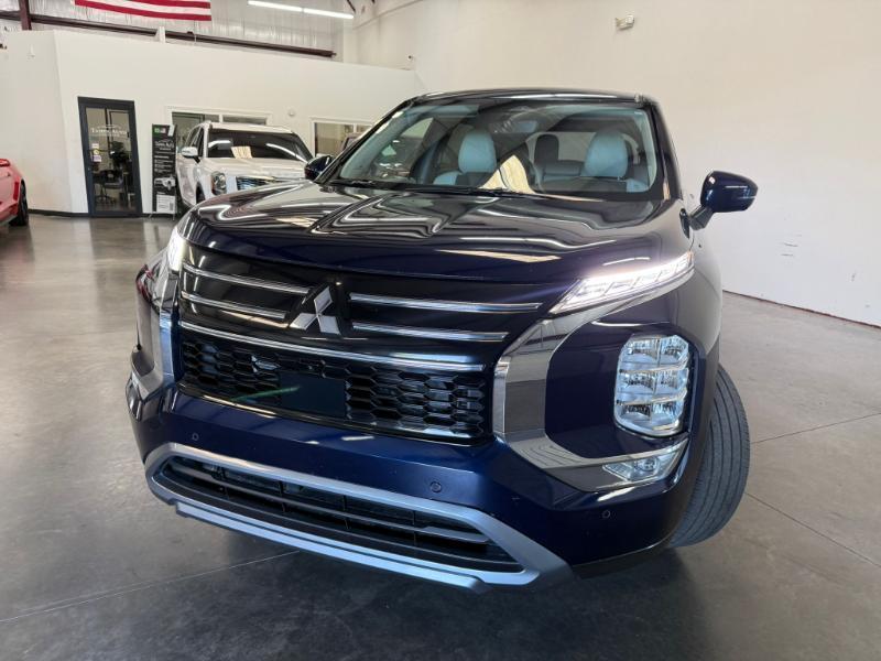 Mitsubishi Outlander SE 2WD 2025