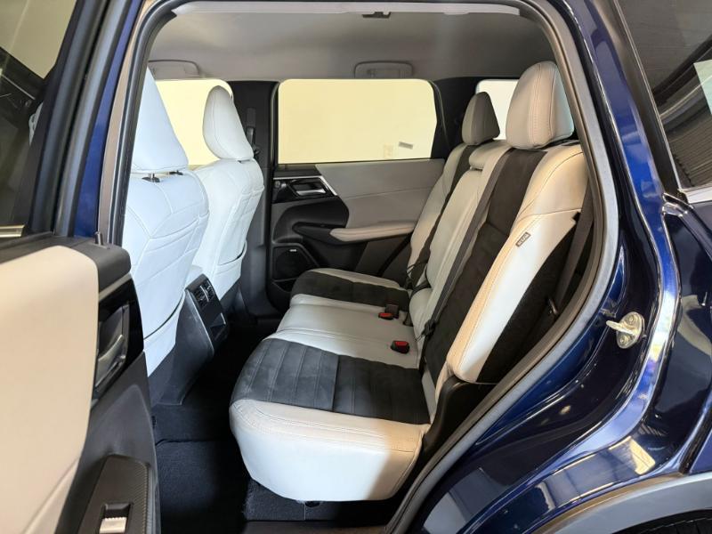 Mitsubishi Outlander SE 2WD 2025