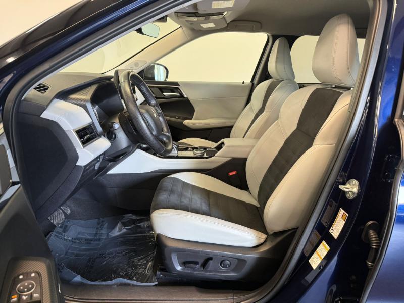 Mitsubishi Outlander SE 2WD 2025