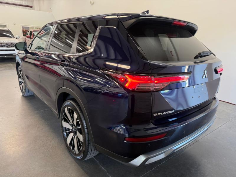 Mitsubishi Outlander SE 2WD 2025