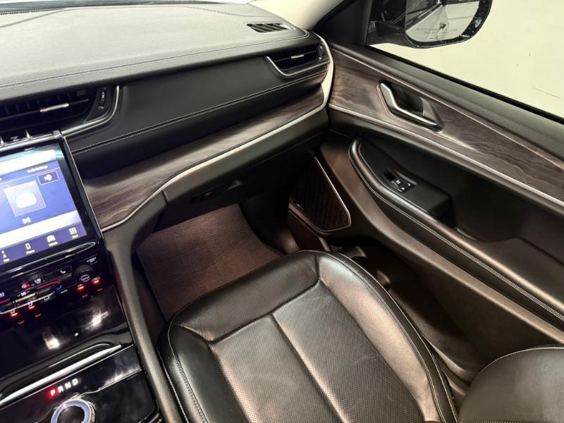 Jeep Grand Cherokee L Limited 2WD 2023
