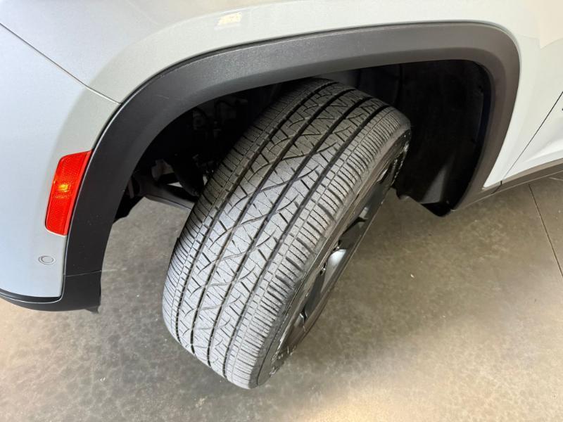 Jeep Grand Cherokee L Limited 2WD 2023