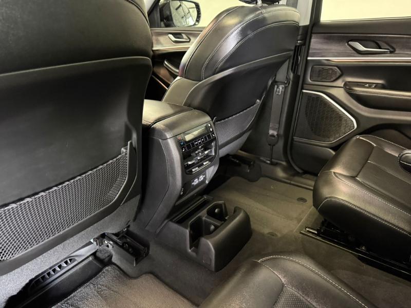 Jeep Grand Cherokee L Limited 2WD 2023