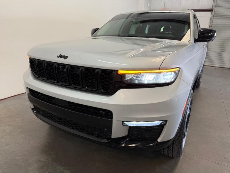 Jeep Grand Cherokee L Limited 2WD 2023
