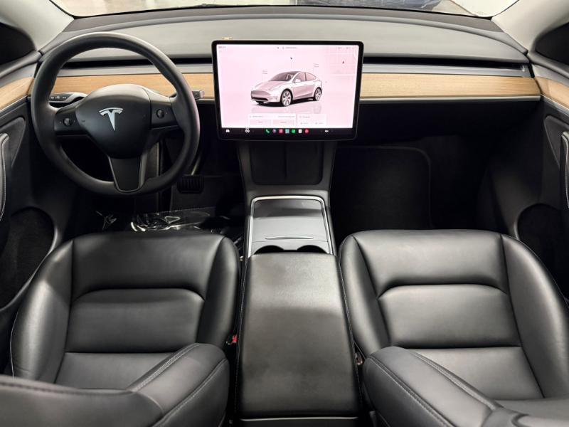 Tesla Model Y  2023