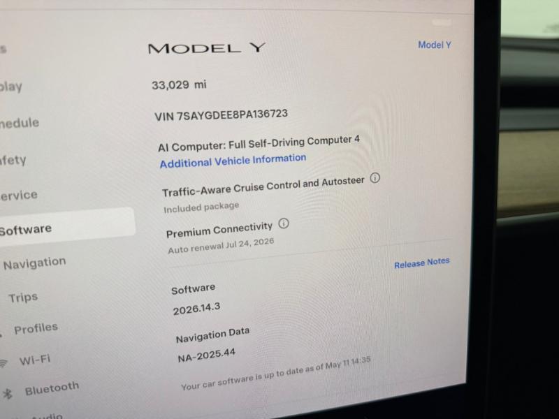 Tesla Model Y  2023