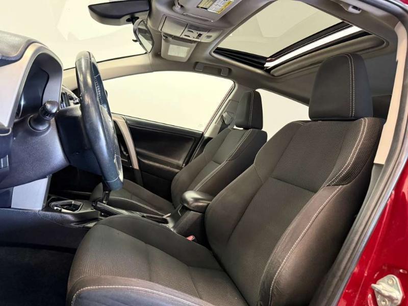Toyota RAV4 XLE FWD 2018